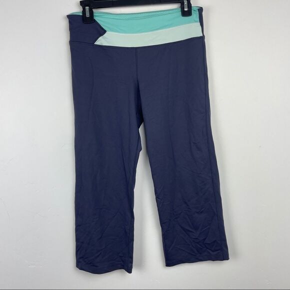 Victoria’s Secret VSX Sport Sleek Fit Capri - Picture 1 of 6